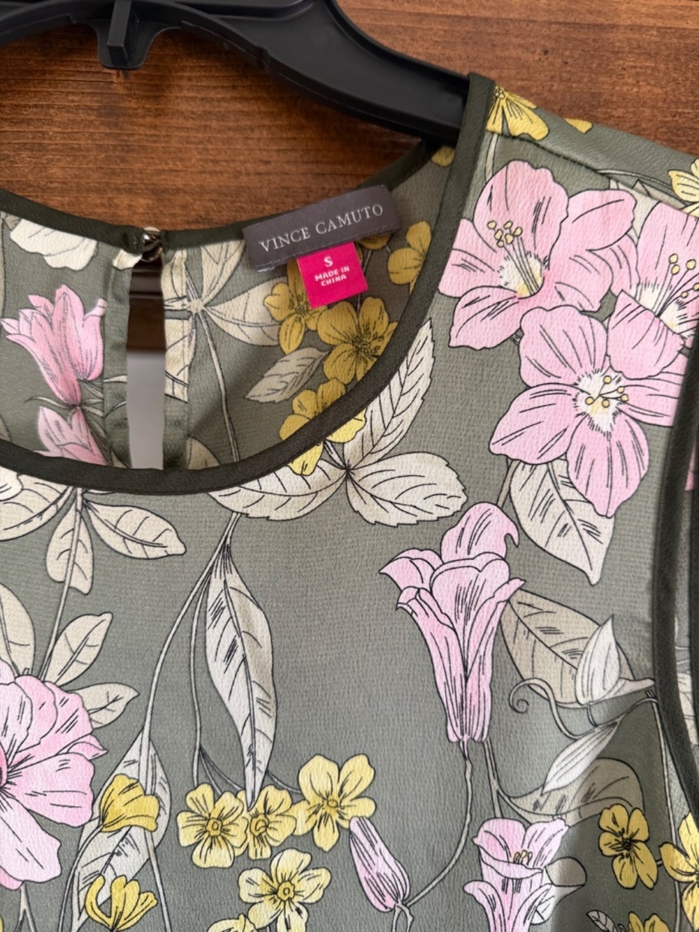 Vince Camuto Floral Tiered Peplum Top - Picture 2 of 4